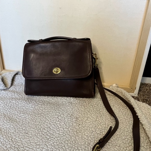 Coach vintage leather Station shoulder crossbody bag - Picture 17 of 17